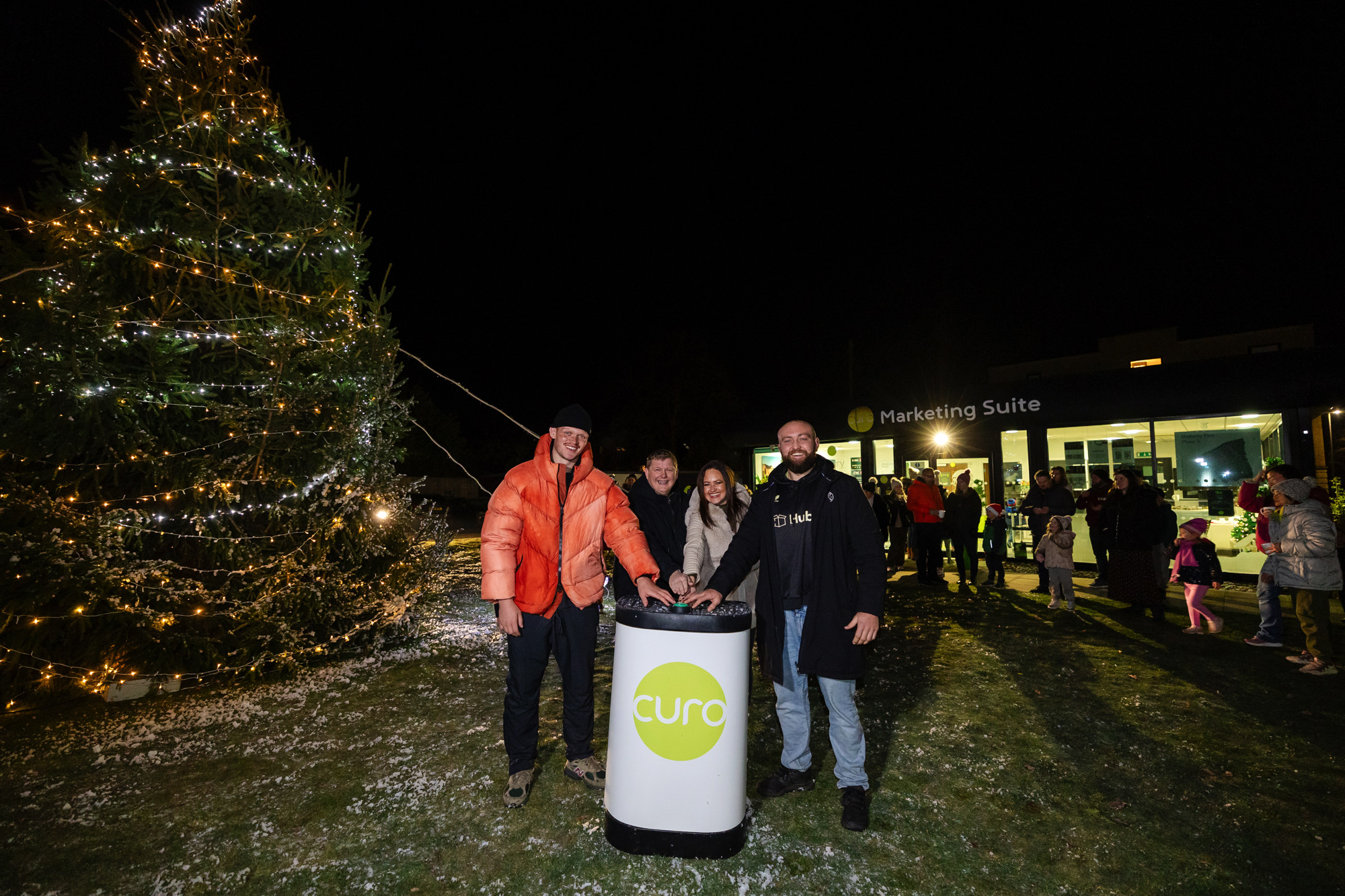 Bath Rugby Stars Bring Community Together at Mulberry Park Christmas Light Switch-on